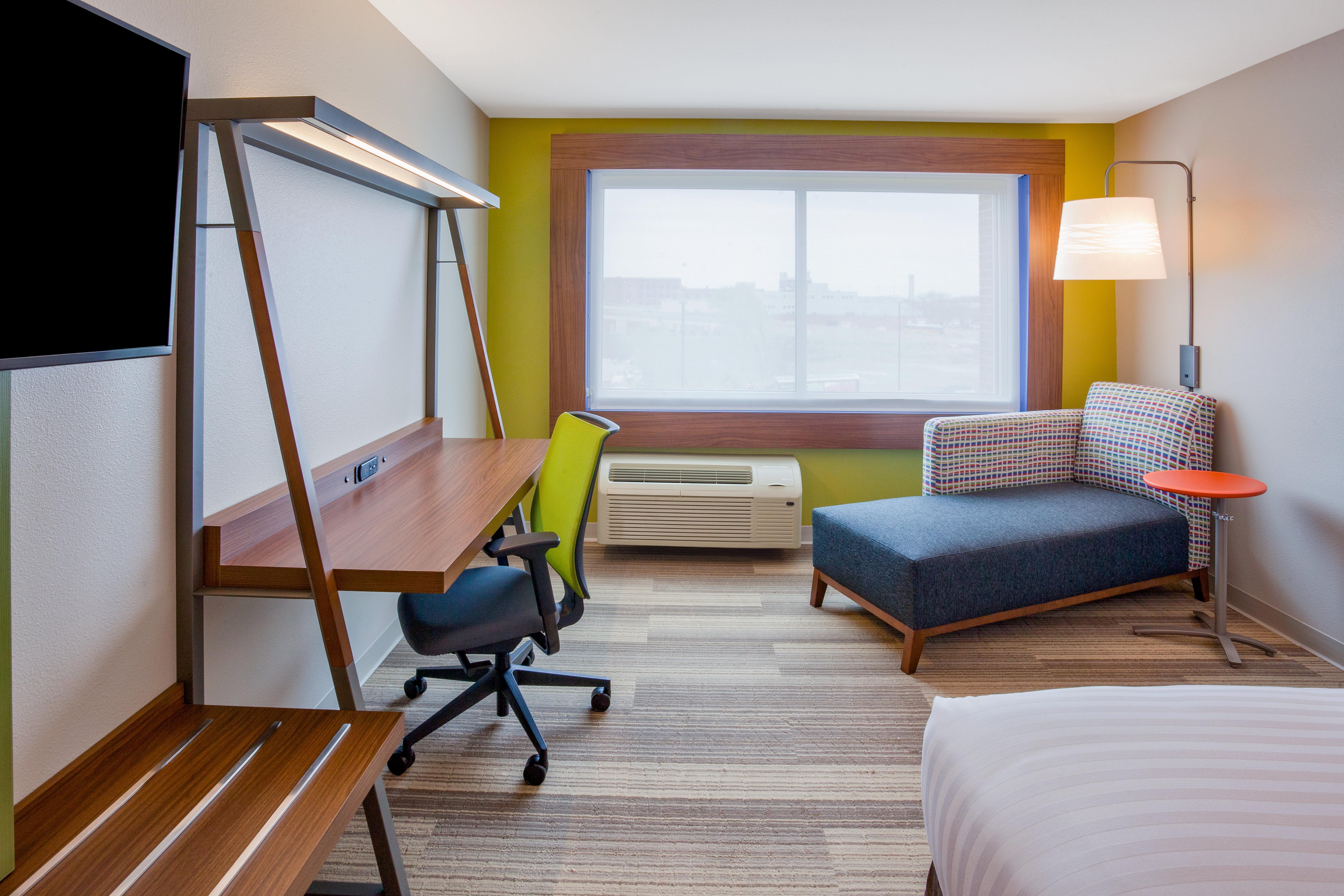 Holiday Inn Express And Suites Des Moines Downtown By Ihg Экстерьер фото