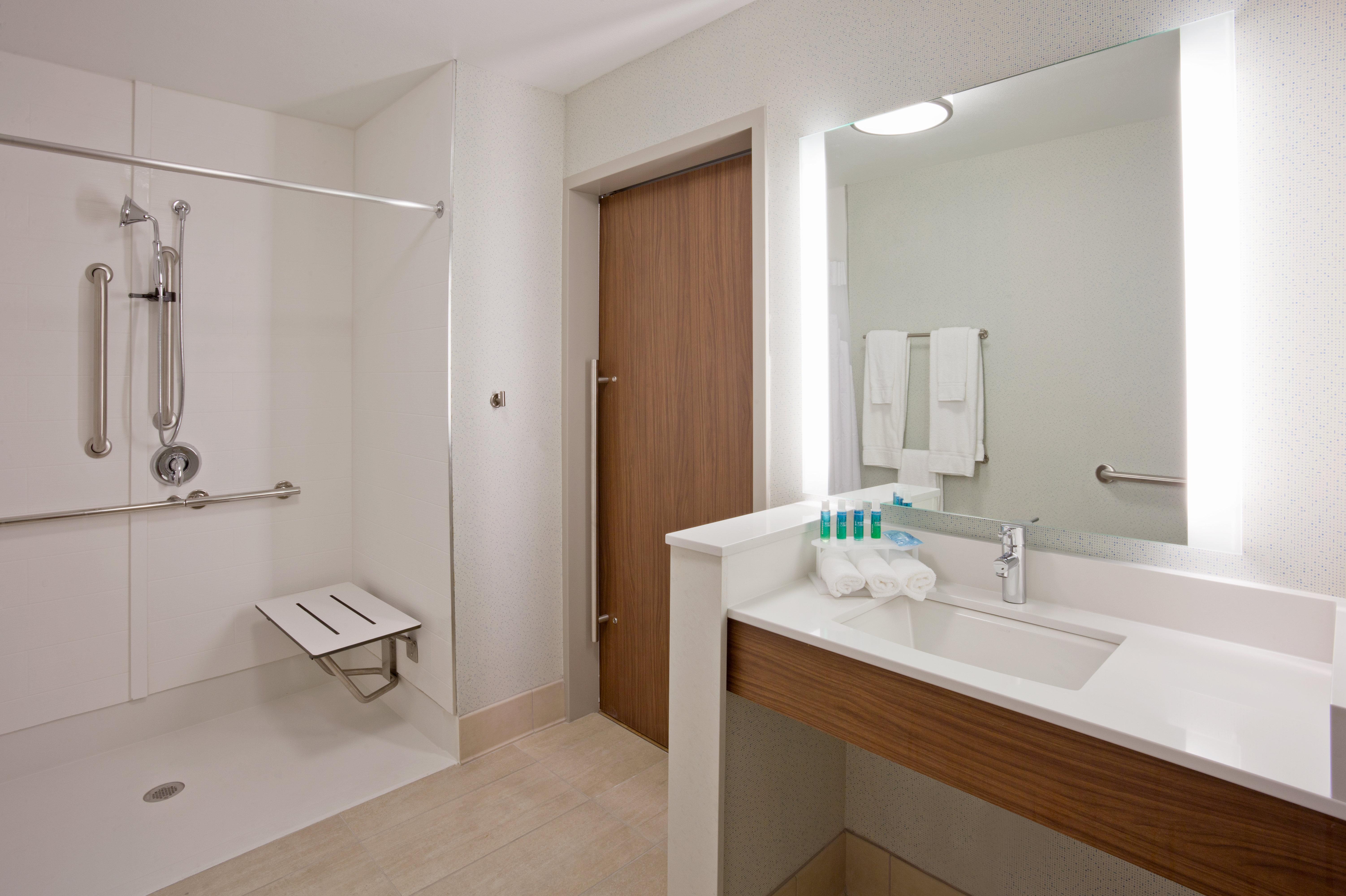 Holiday Inn Express And Suites Des Moines Downtown By Ihg Экстерьер фото