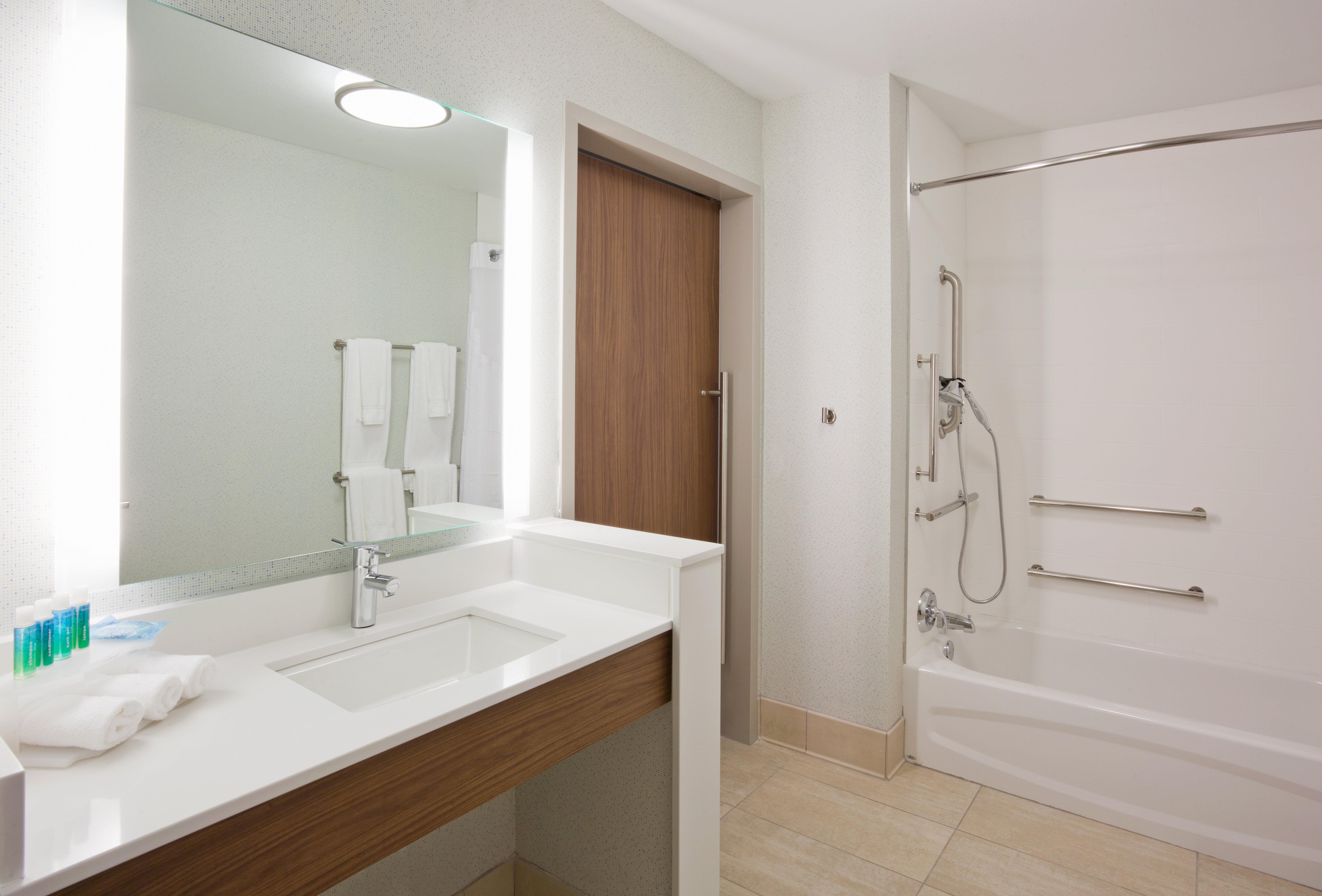 Holiday Inn Express And Suites Des Moines Downtown By Ihg Экстерьер фото
